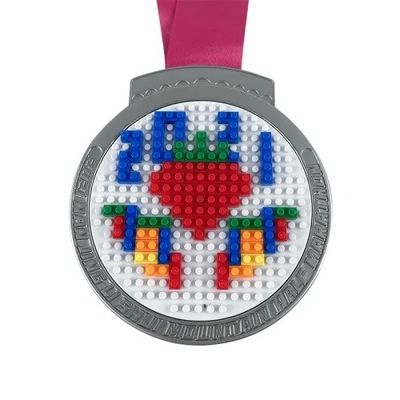 comprare Medaglia LEGO Puzzle in plastica Medaglie per eventi personalizzati colorate Lega di zinco fabbricazione online