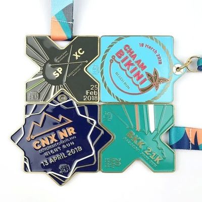 comprare Medaglie di corsa personalizzate Serie Puzzle Premi Innovativi e dinamici fabbricazione online